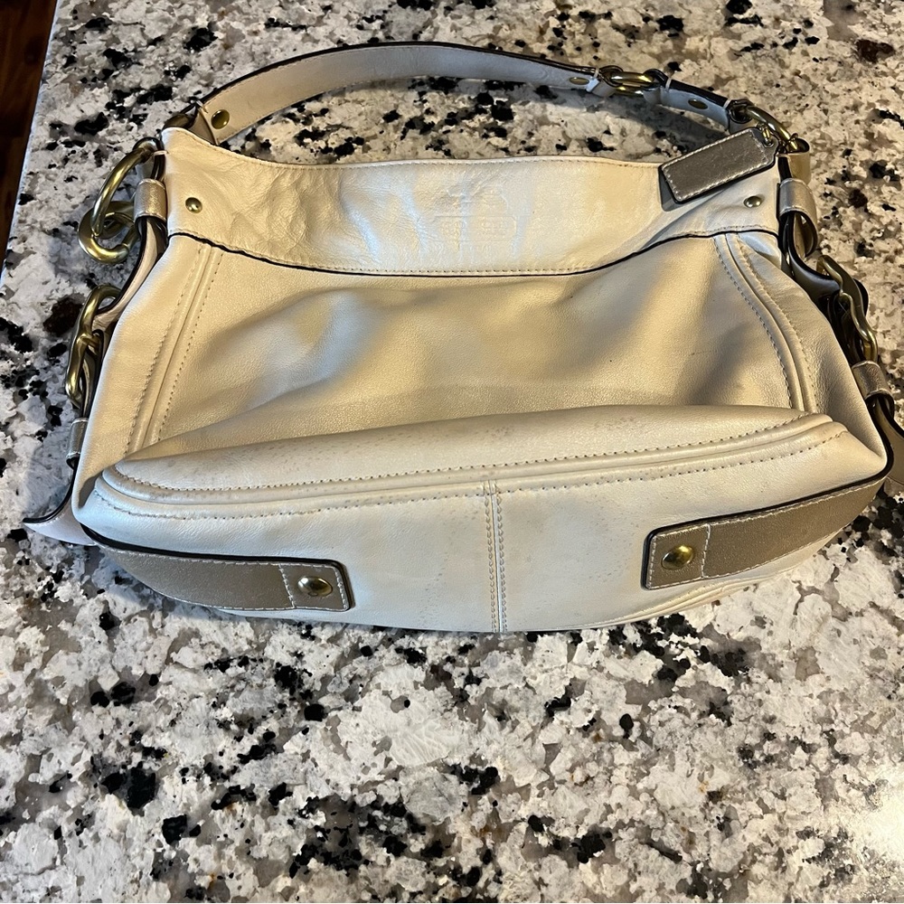 COACH M1082-F12671 Zoe Hobo Shoulder Bag cream winter white gold lt blue lining